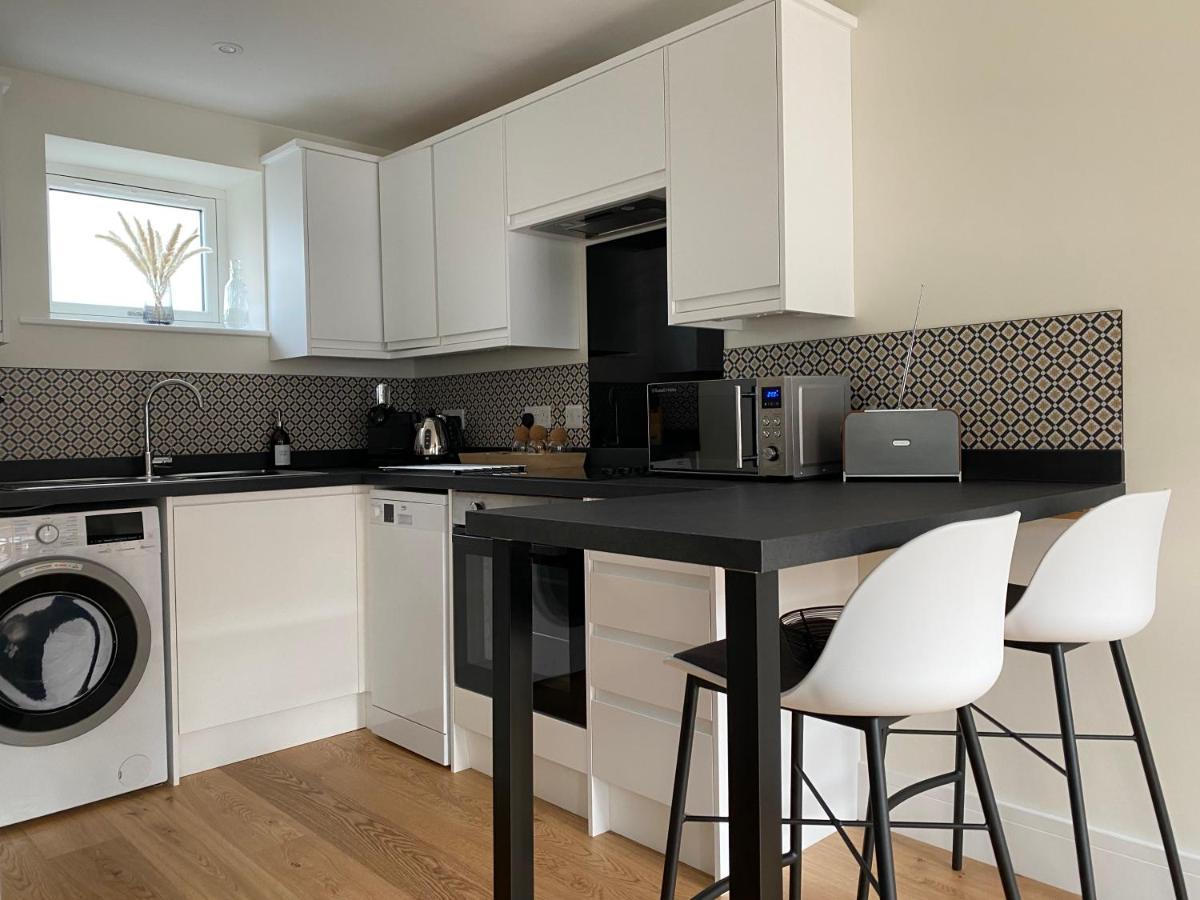 New Studio Apartment - Minutes Walk To Cathedral Salisbury Zewnętrze zdjęcie